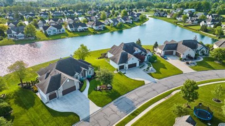 Can I switch home insurance companies in the middle of a policy?