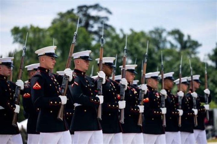 Do Marine reservists get health insurance?