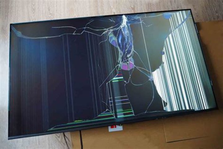 Does insurance cover cracked TV screen?