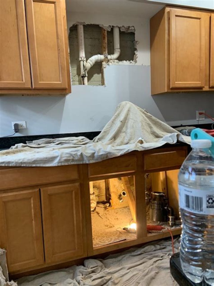 Does insurance cover water damaged cabinets?
