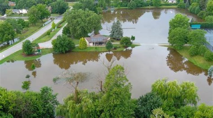 Does landlord cover flood?