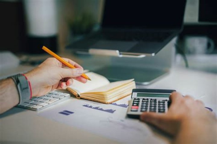 What type of inspectors make the most money?