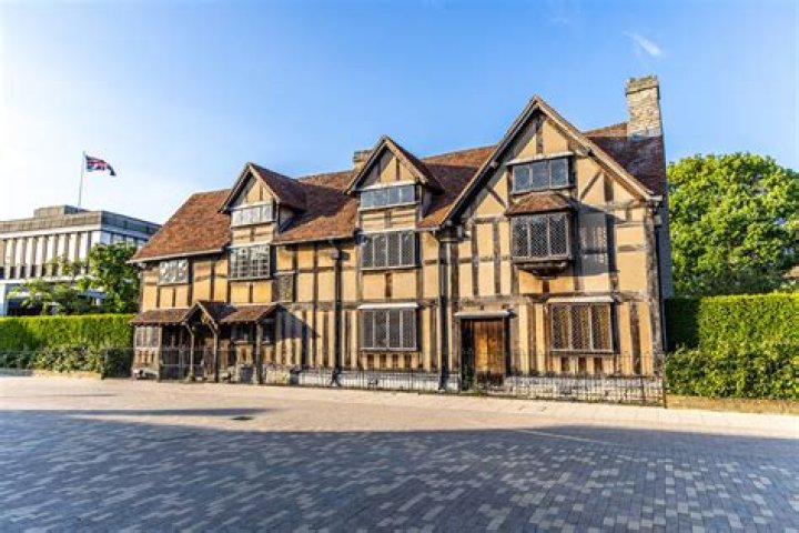 Where did Shakespeare invest much of his money?