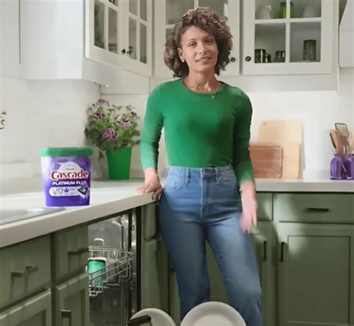 Who is the woman in the Nationwide commercial?