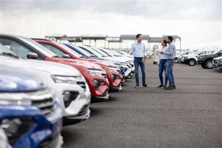 Why do car dealerships charge different prices?